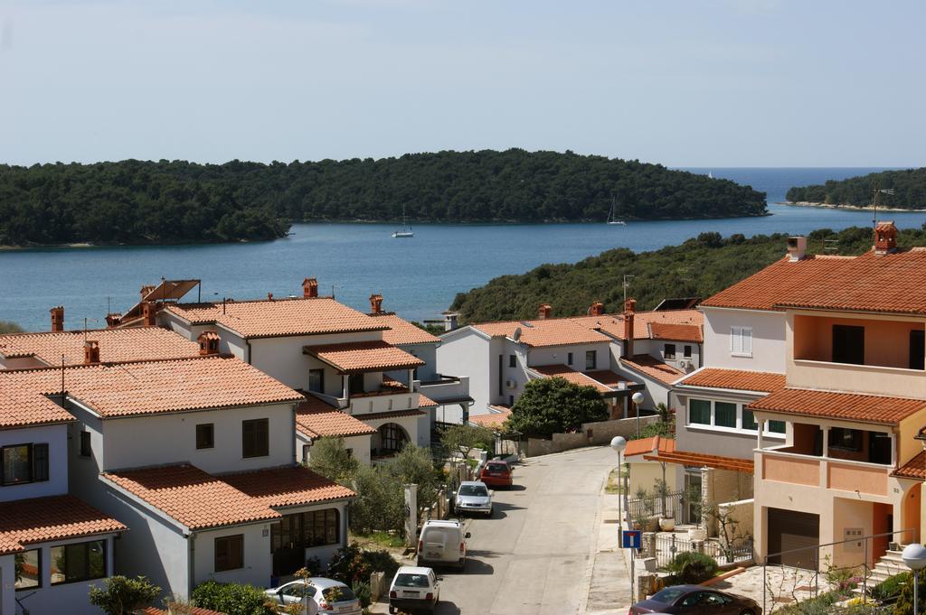 Apartments Cezar Vinkuran Eksteriør bilde