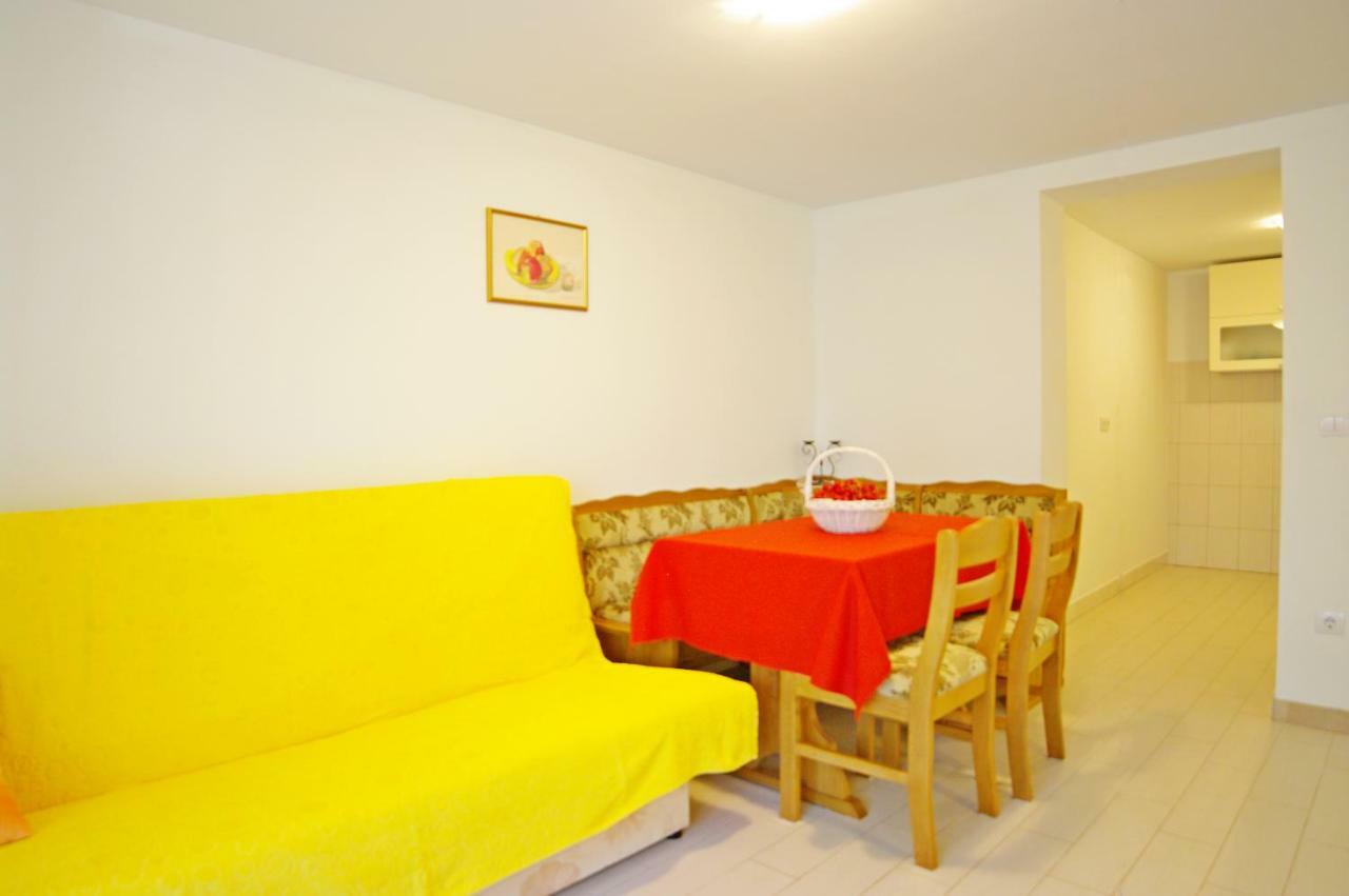 Apartments Cezar Vinkuran Eksteriør bilde
