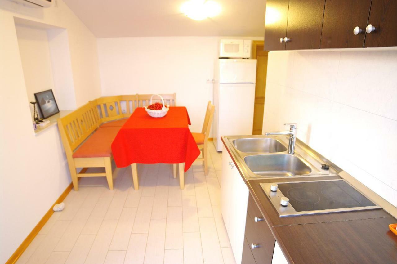 Apartments Cezar Vinkuran Eksteriør bilde